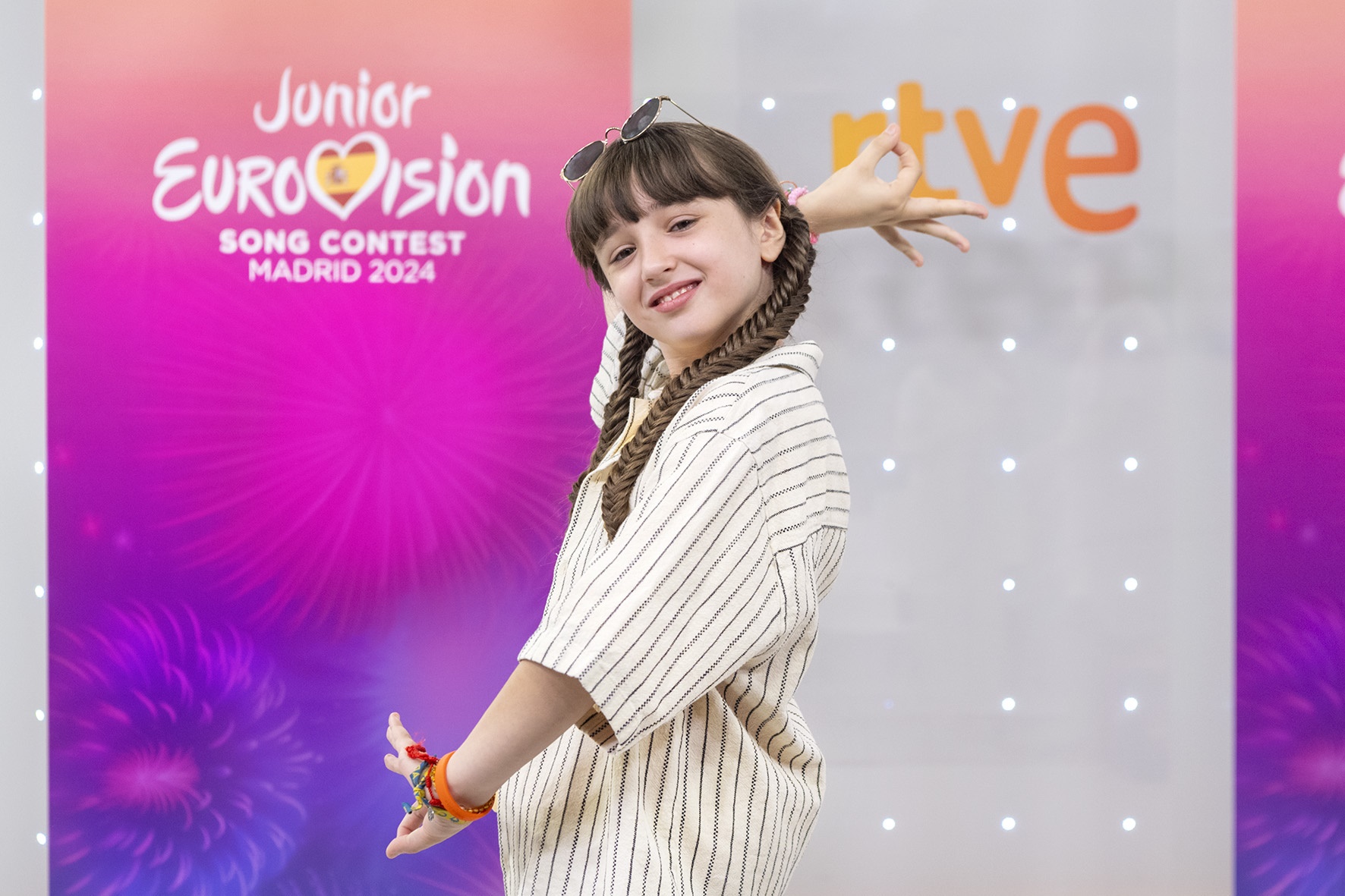 Chloe DelaRosa cantará "Como la Lola" en la décima posición en Eurovisión Junior 2024