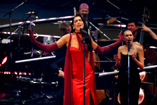 Dua Lipa lanza su primer álbum en directo